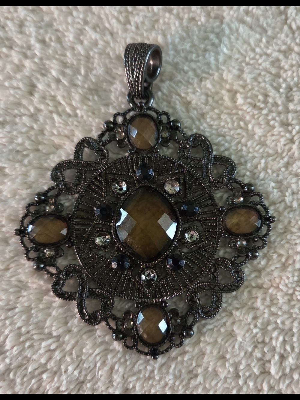 Vintage Gothic Gunmetal Filigree Statement Pendant – Smoky Topaz Amber Crystal - Picture 2 of 3